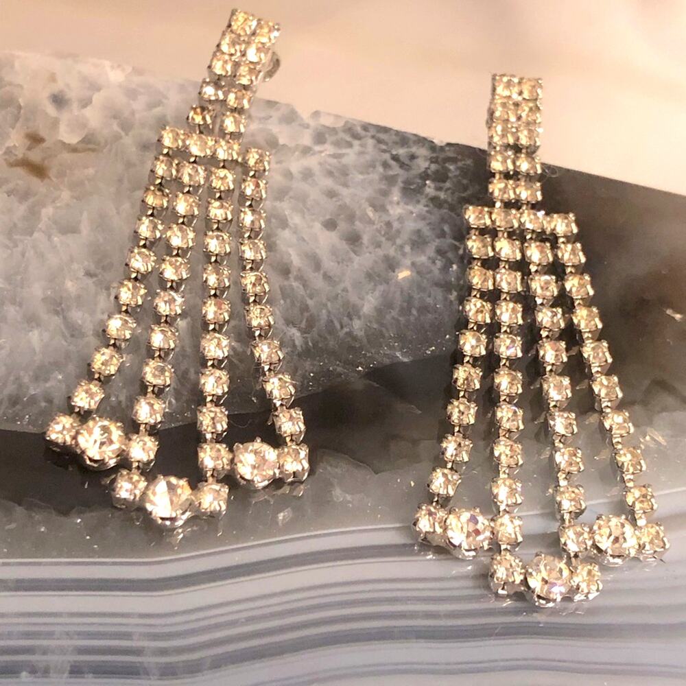 90's Vintage Rhinestone Dangle Drop Chandelier Earrings Silver Tone Post Style - Picture 2 of 16